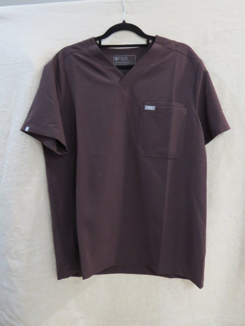 New FIGS Leon Scrub Top SIZE Men's Medium Dark Plum - Picture 8 of 8